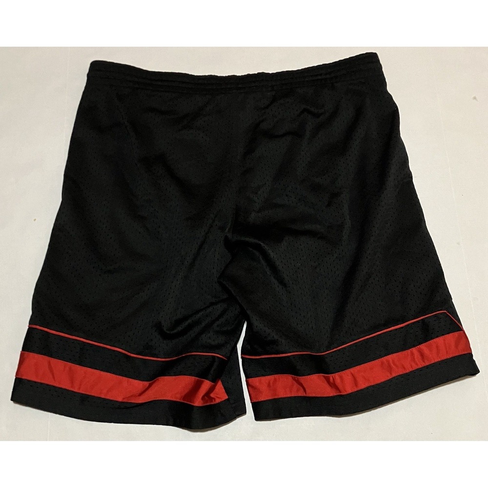 Vintage Y2K Silver Tag Nike Basketball Shorts Black & Red Mens dazzle Medium - Picture 6 of 6